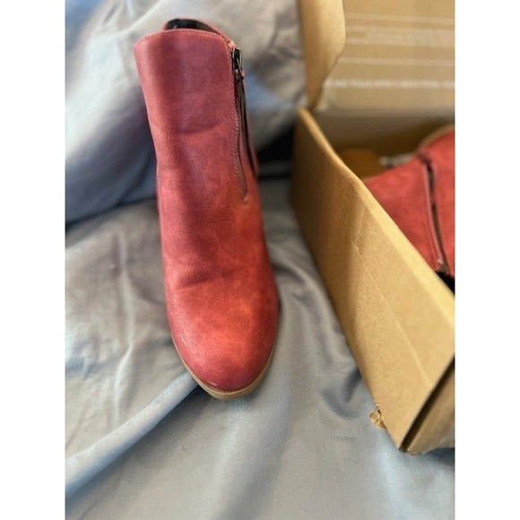 Journee Collection Vally Booties - Picture 6 of 12